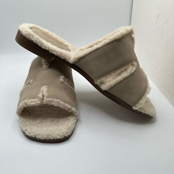 CUSHIONAIRE Women's Voyage Fur Faux Shearling lined slide sandal +Memory Foam 7 - Picture 6 of 7